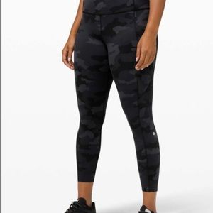 Lululemon fast and free tight II 25” Size 4